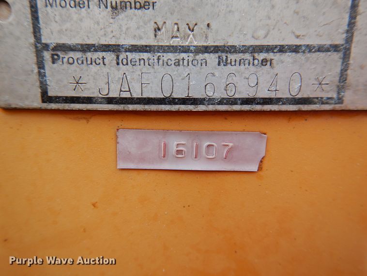 image for item DJ4860 1995 Case Maxi Sneaker  cable plow