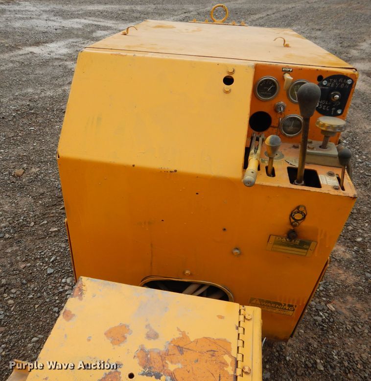 image for item DJ4861 1978 Case Maxi Sneaker  cable plow