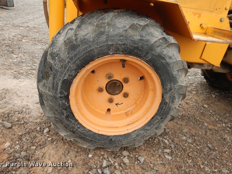 image for item DJ4861 1978 Case Maxi Sneaker  cable plow