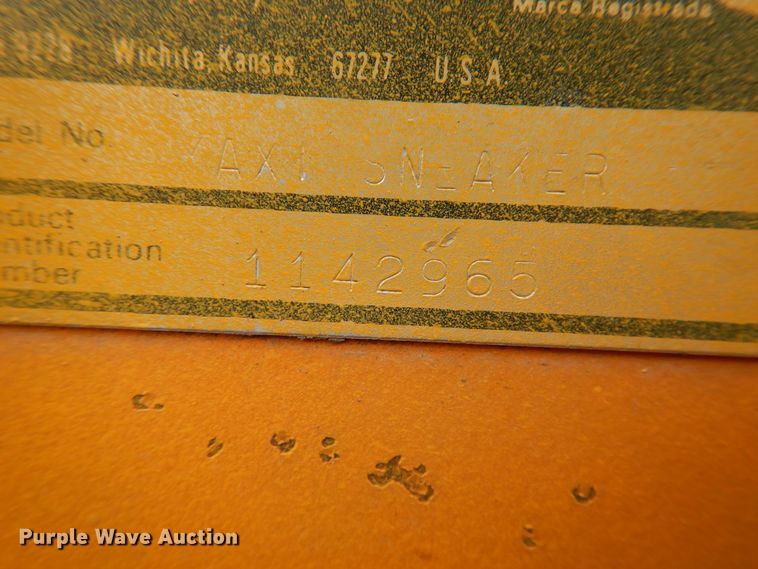 image for item DJ4861 1978 Case Maxi Sneaker  cable plow