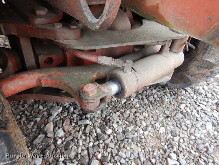 image for item DJ4862 1987 Ditch Witch 350 SX  cable plow