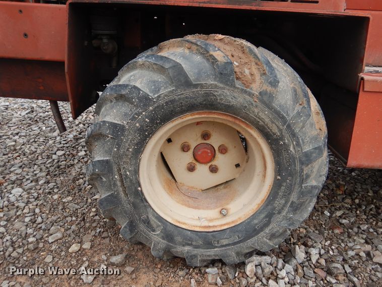 image for item DJ4862 1987 Ditch Witch 350 SX  cable plow