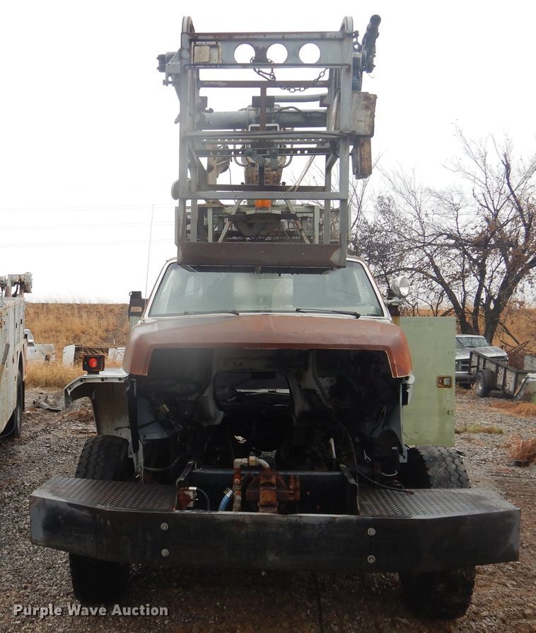 image for item DJ4865 1990 Ford F800  bucket truck