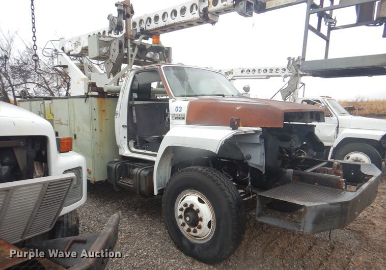 image for item DJ4865 1990 Ford F800  bucket truck