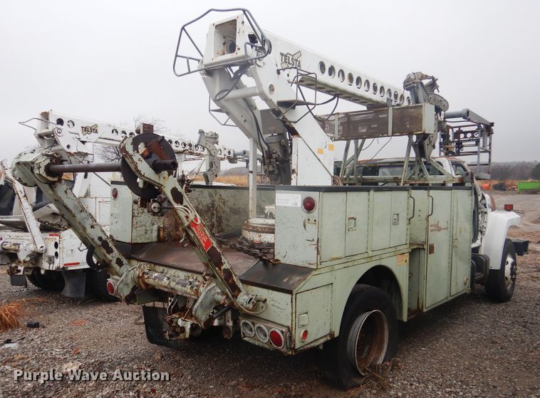 image for item DJ4865 1990 Ford F800  bucket truck