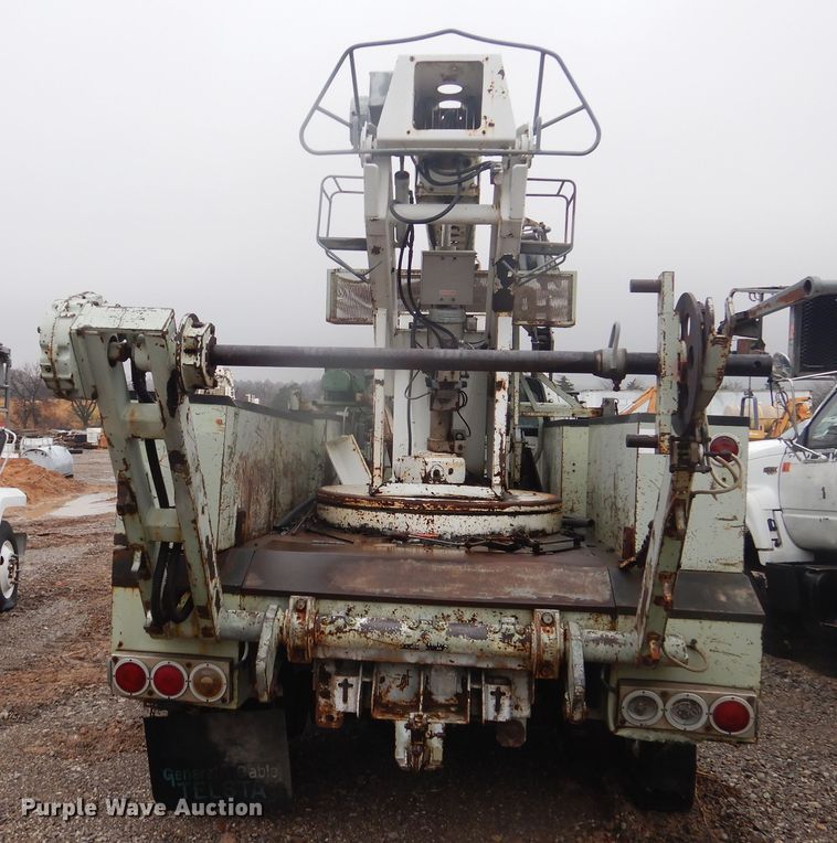 image for item DJ4865 1990 Ford F800  bucket truck