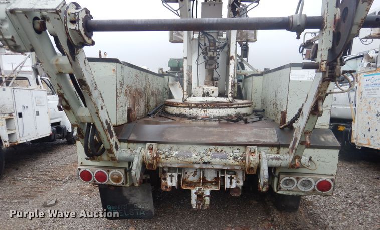 image for item DJ4865 1990 Ford F800  bucket truck