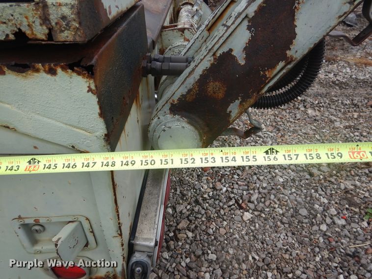 image for item DJ4865 1990 Ford F800  bucket truck