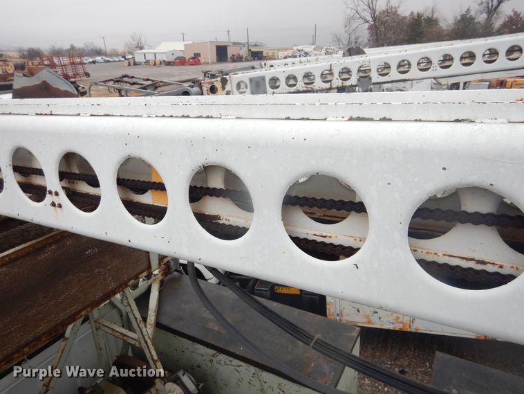 image for item DJ4865 1990 Ford F800  bucket truck