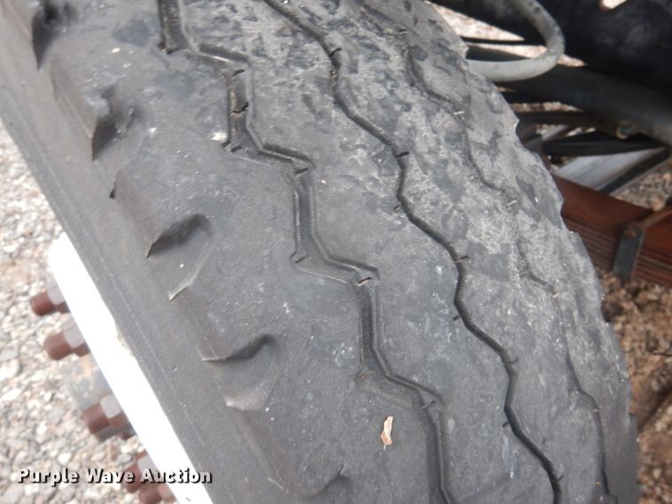 image for item DJ4865 1990 Ford F800  bucket truck