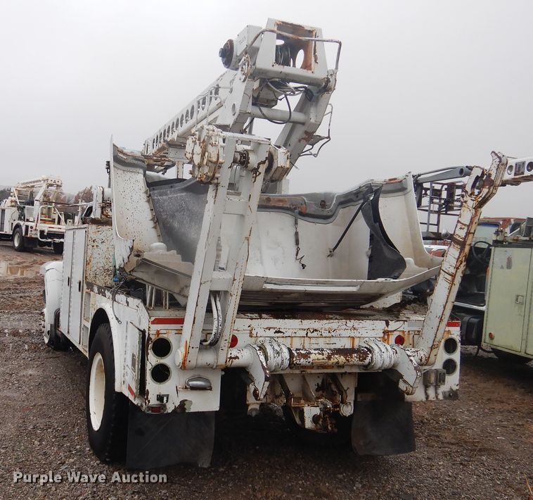 image for item DJ4866 1985 Ford F800  bucket truck