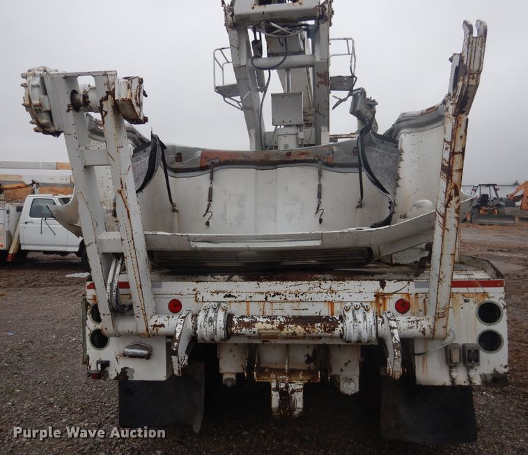 image for item DJ4866 1985 Ford F800  bucket truck