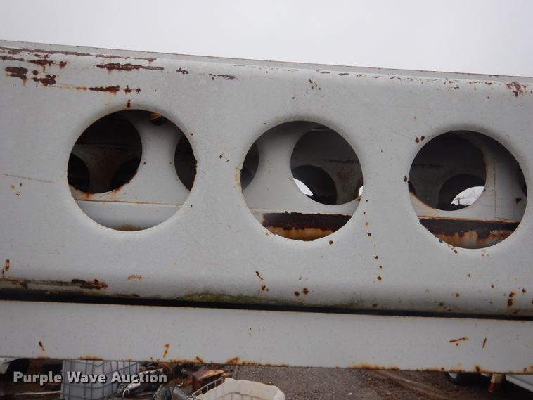 image for item DJ4866 1985 Ford F800  bucket truck