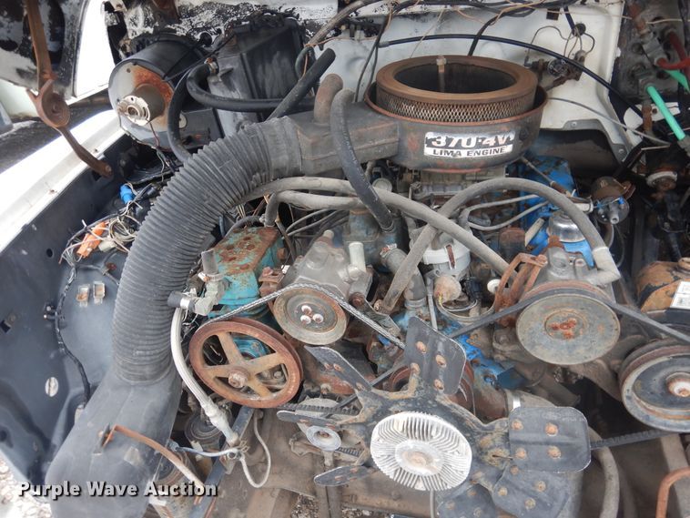 image for item DJ4866 1985 Ford F800  bucket truck