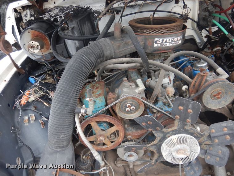 image for item DJ4866 1985 Ford F800  bucket truck