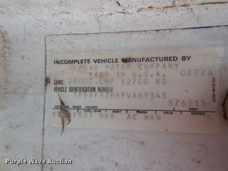 image for item DJ4866 1985 Ford F800  bucket truck