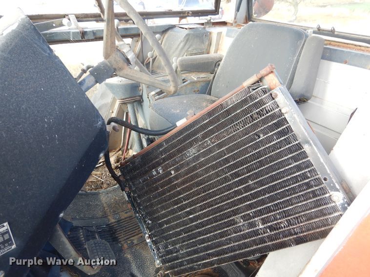 image for item DJ4875 Massey Ferguson 2805  tractor