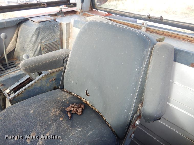 image for item DJ4875 Massey Ferguson 2805  tractor