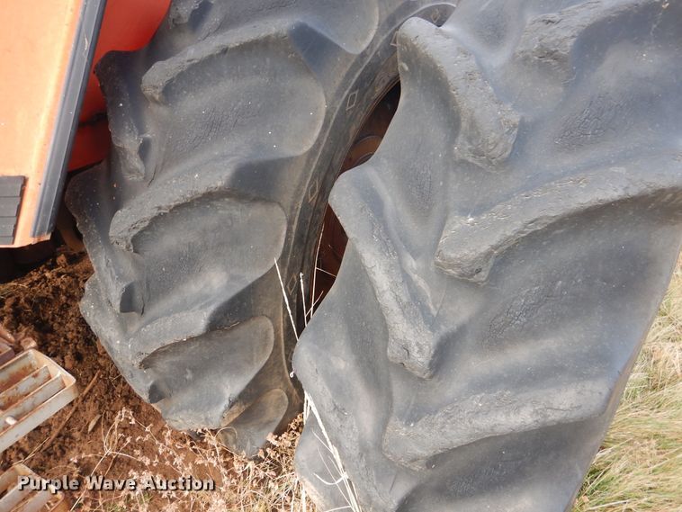 image for item DJ4875 Massey Ferguson 2805  tractor