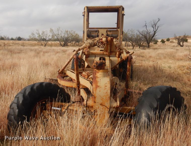 image for item DJ4876 Galion 118  motor grader