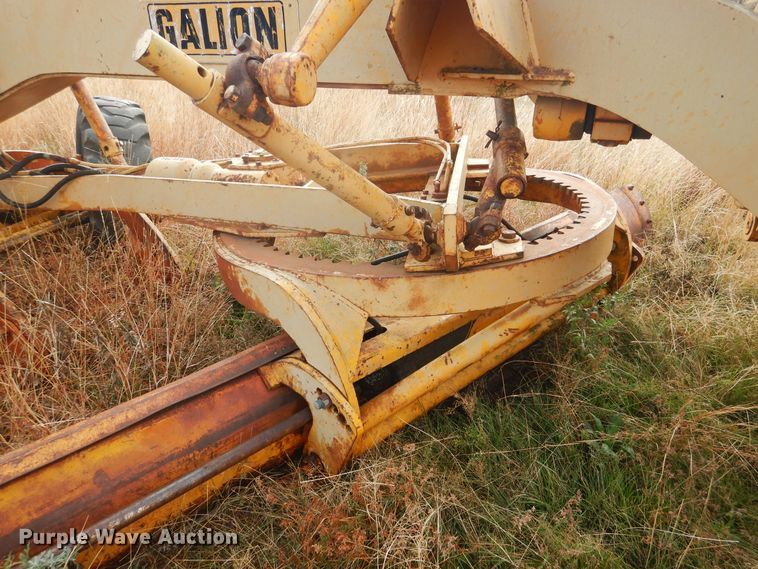 image for item DJ4876 Galion 118  motor grader