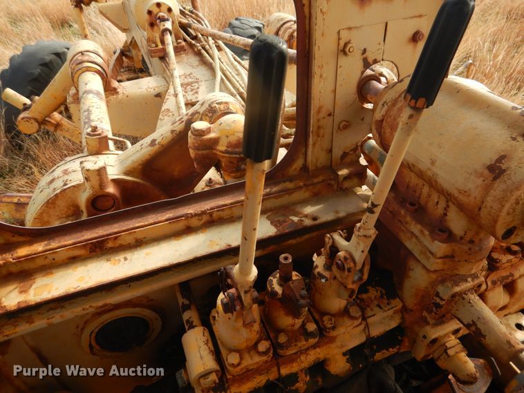 image for item DJ4876 Galion 118  motor grader