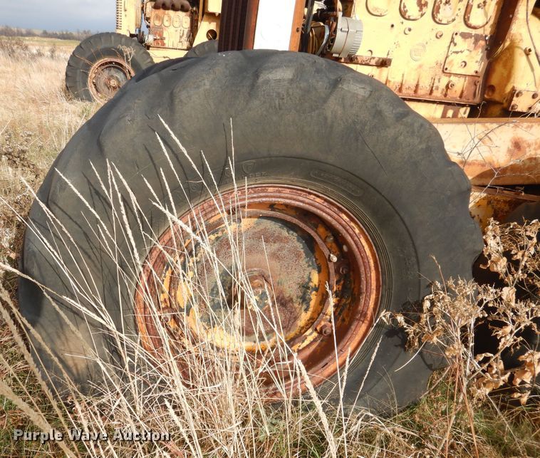 image for item DJ4876 Galion 118  motor grader