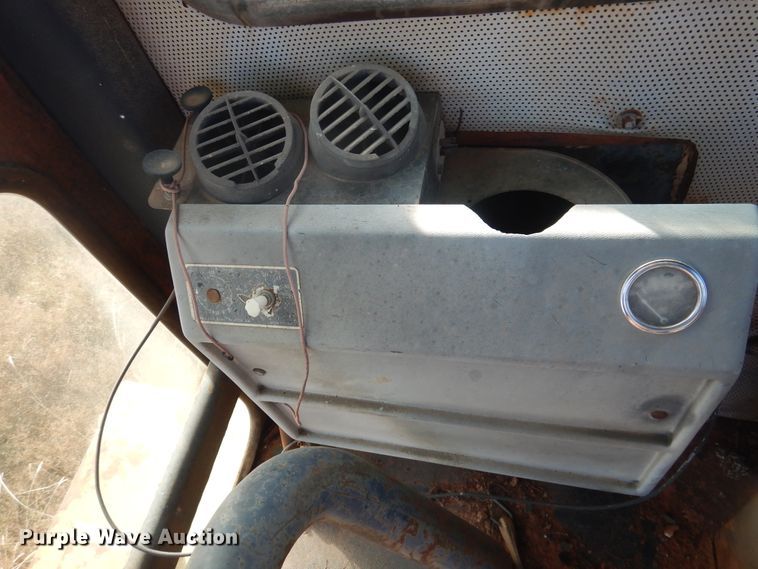 image for item DJ4878 Wabco 101G  elevating scraper