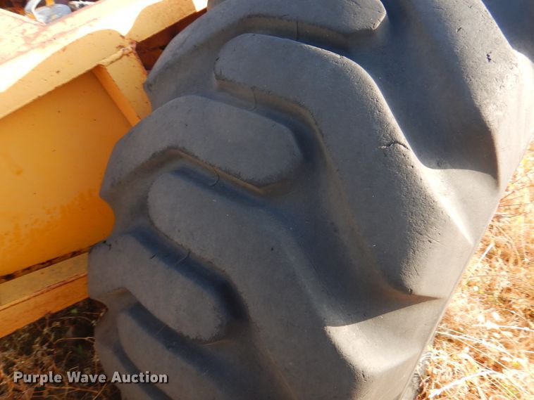 image for item DJ4878 Wabco 101G  elevating scraper