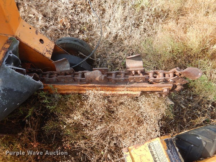 image for item DJ4881 (2) Case TL100 trenchers