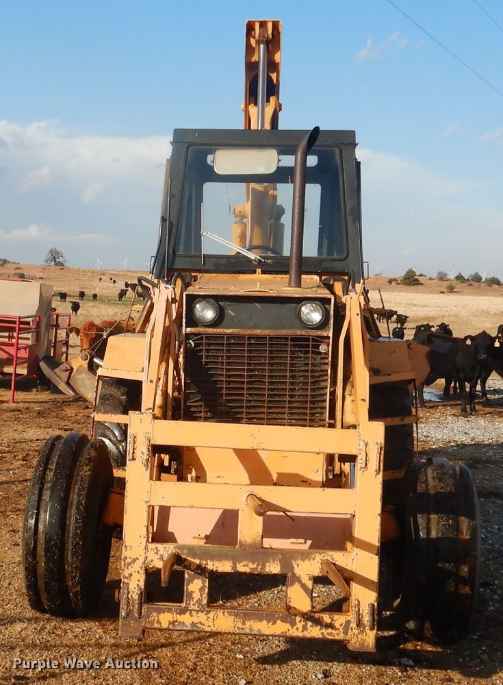 image for item DJ4882 1977 Case 680E  backhoe