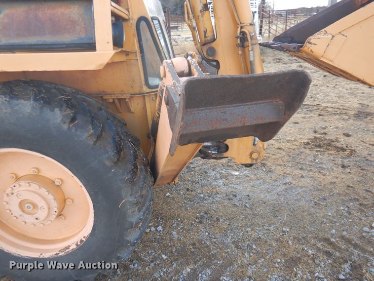 image for item DJ4882 1977 Case 680E  backhoe