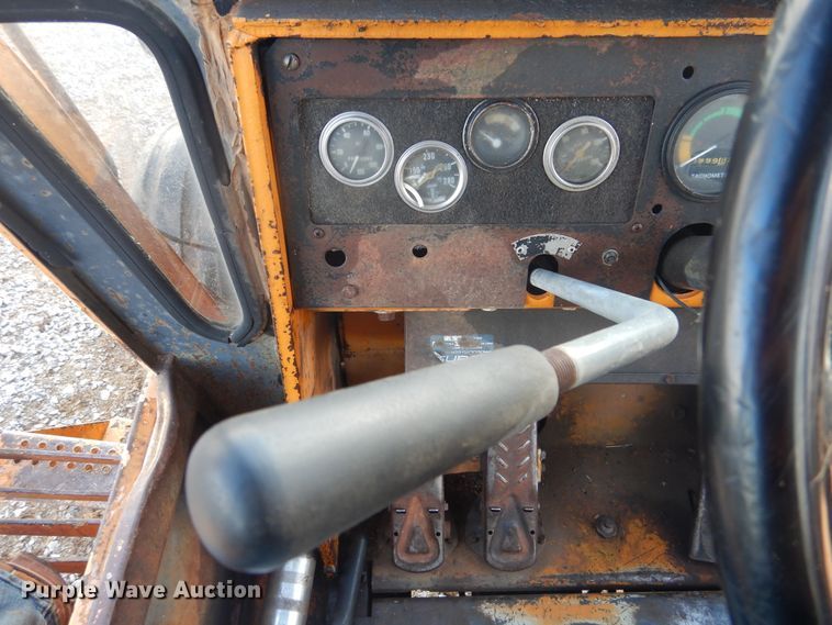 image for item DJ4882 1977 Case 680E  backhoe