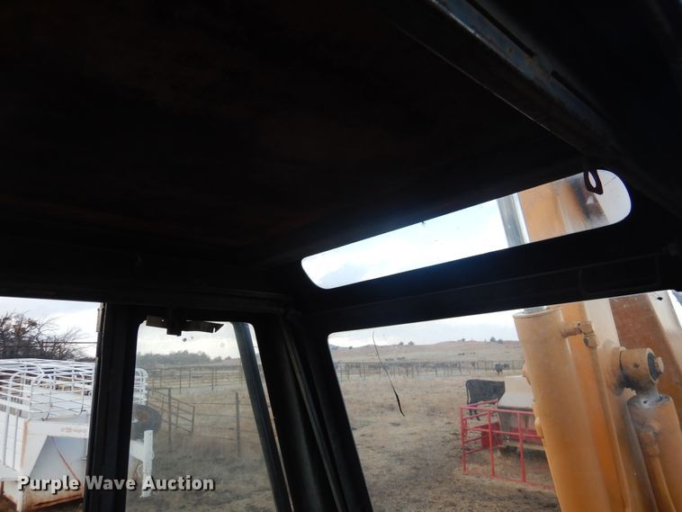 image for item DJ4882 1977 Case 680E  backhoe