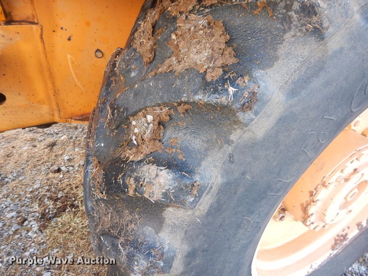 image for item DJ4882 1977 Case 680E  backhoe