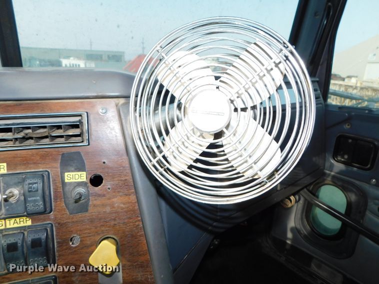 image for item DJ5898 1997 Western Star 4964EX  semi truck