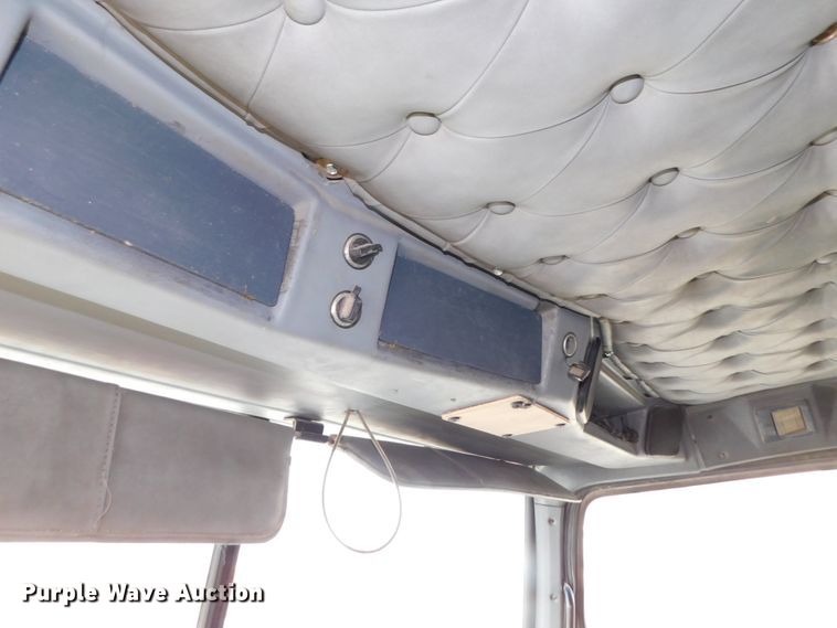 image for item DJ5898 1997 Western Star 4964EX  semi truck