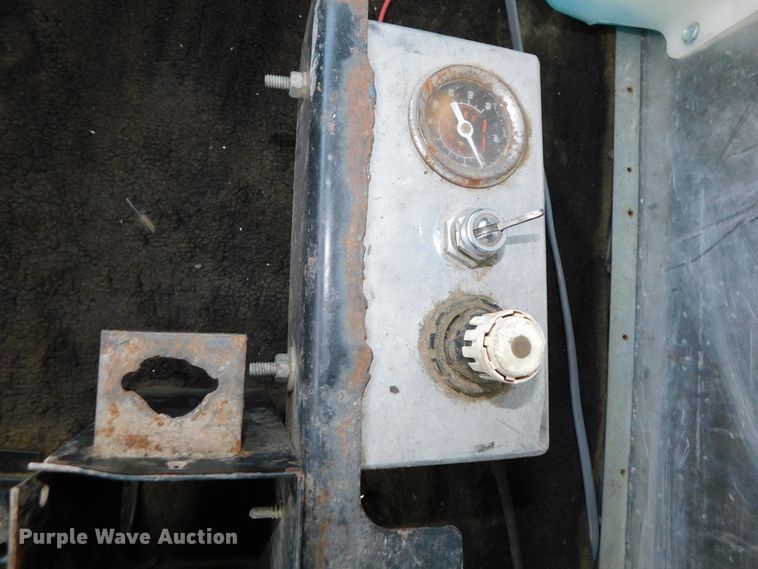 image for item DJ5898 1997 Western Star 4964EX  semi truck