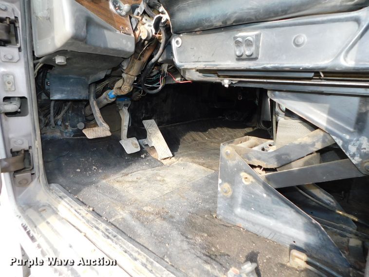 image for item DJ5898 1997 Western Star 4964EX  semi truck