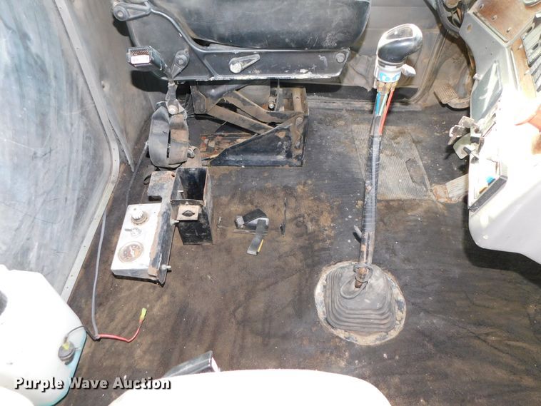 image for item DJ5898 1997 Western Star 4964EX  semi truck