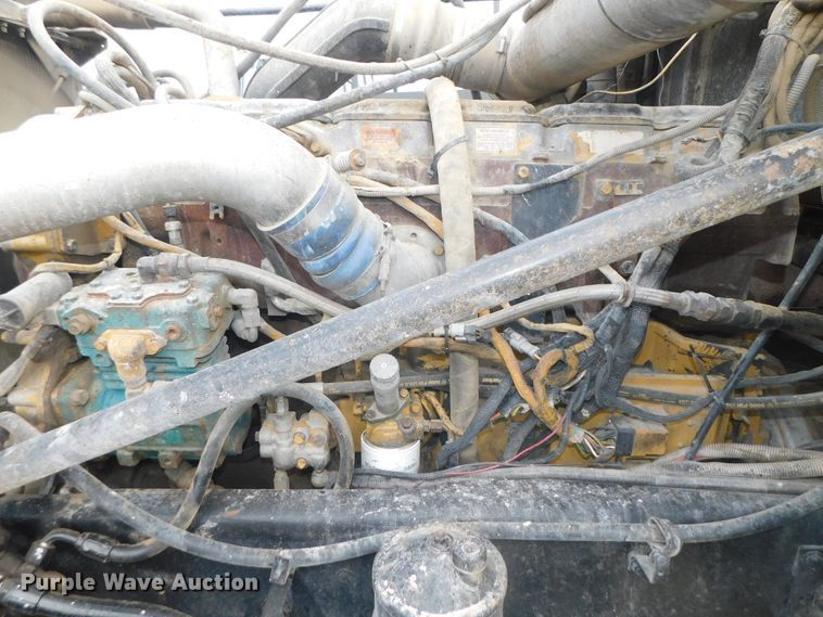 image for item DJ5898 1997 Western Star 4964EX  semi truck