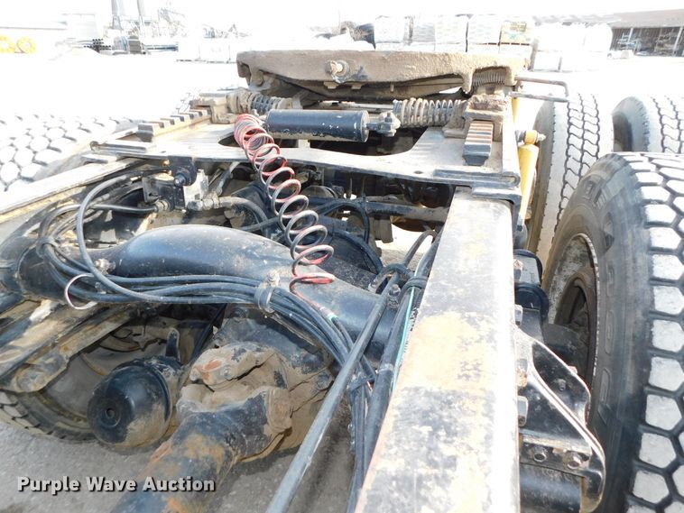 image for item DJ5898 1997 Western Star 4964EX  semi truck