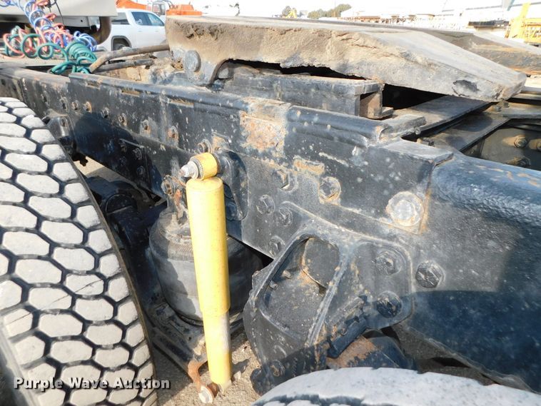 image for item DJ5898 1997 Western Star 4964EX  semi truck