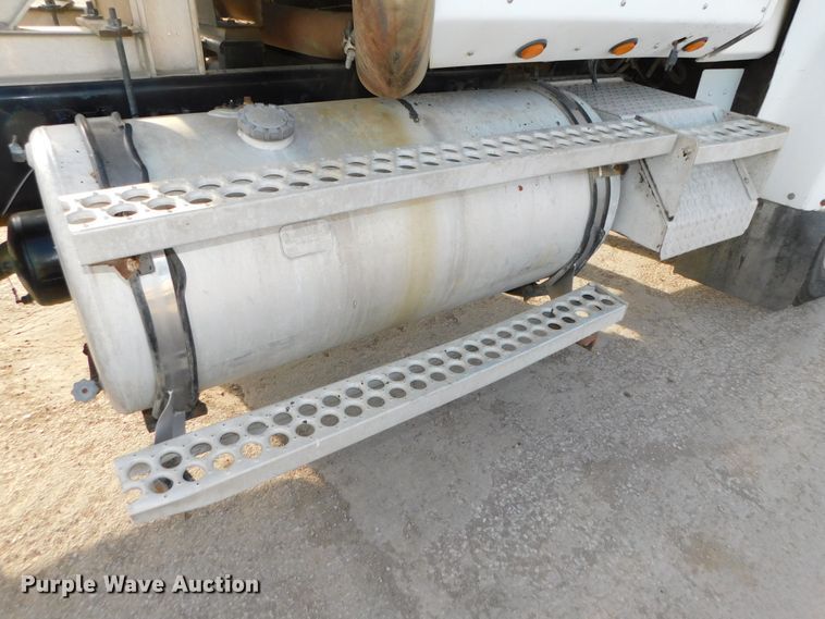 image for item DJ5898 1997 Western Star 4964EX  semi truck