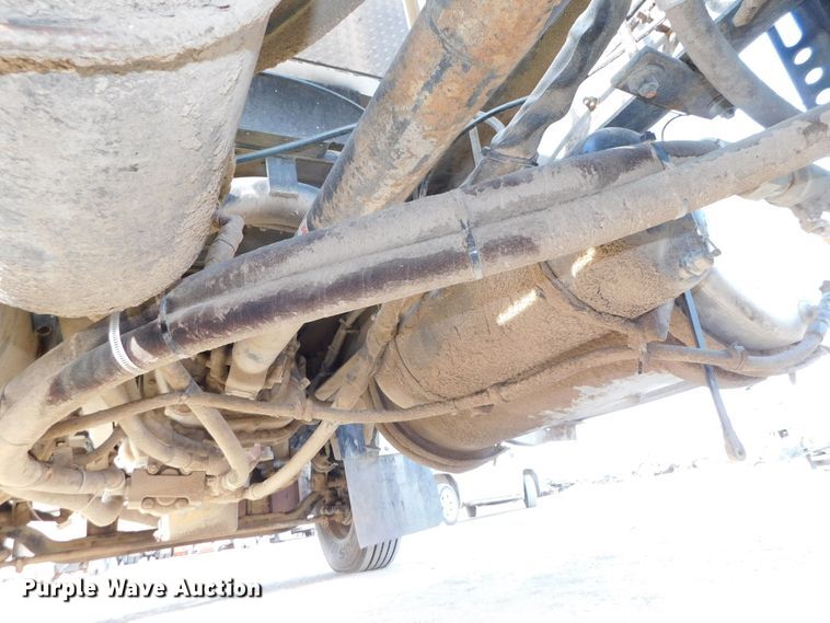 image for item DJ5898 1997 Western Star 4964EX  semi truck