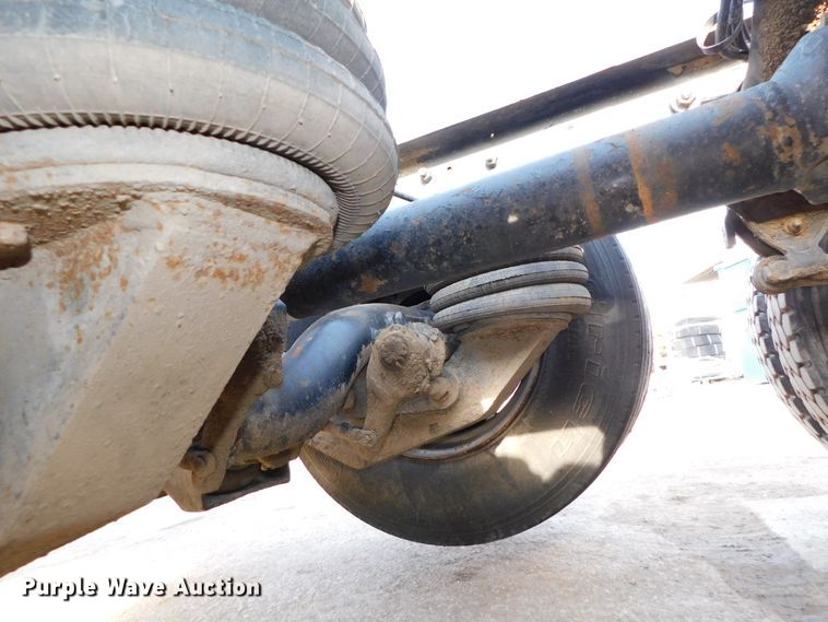 image for item DJ5898 1997 Western Star 4964EX  semi truck