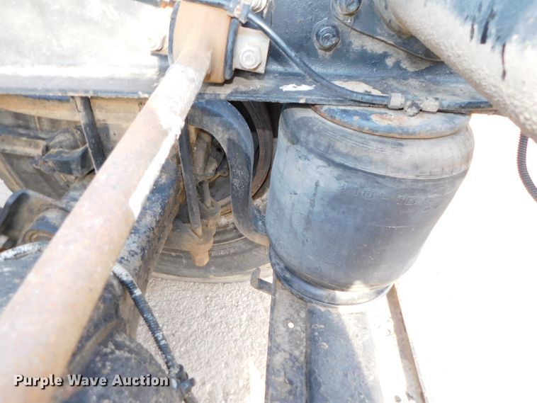 image for item DJ5898 1997 Western Star 4964EX  semi truck