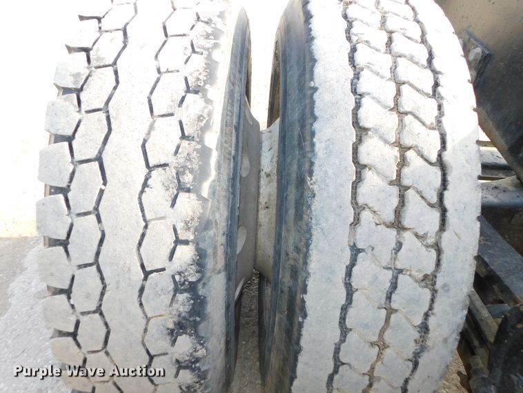 image for item DJ5898 1997 Western Star 4964EX  semi truck