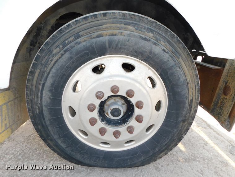 image for item DJ5898 1997 Western Star 4964EX  semi truck