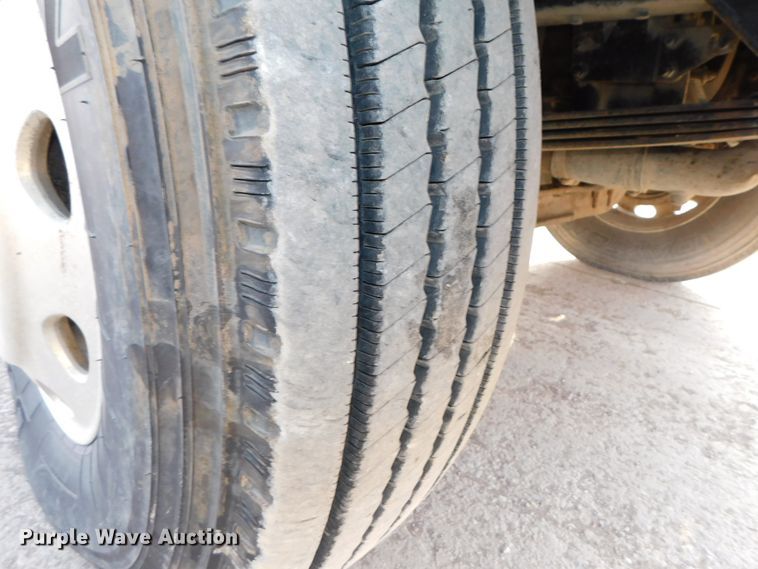 image for item DJ5898 1997 Western Star 4964EX  semi truck